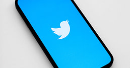 Twitter-icon-displayed-on-smartphone